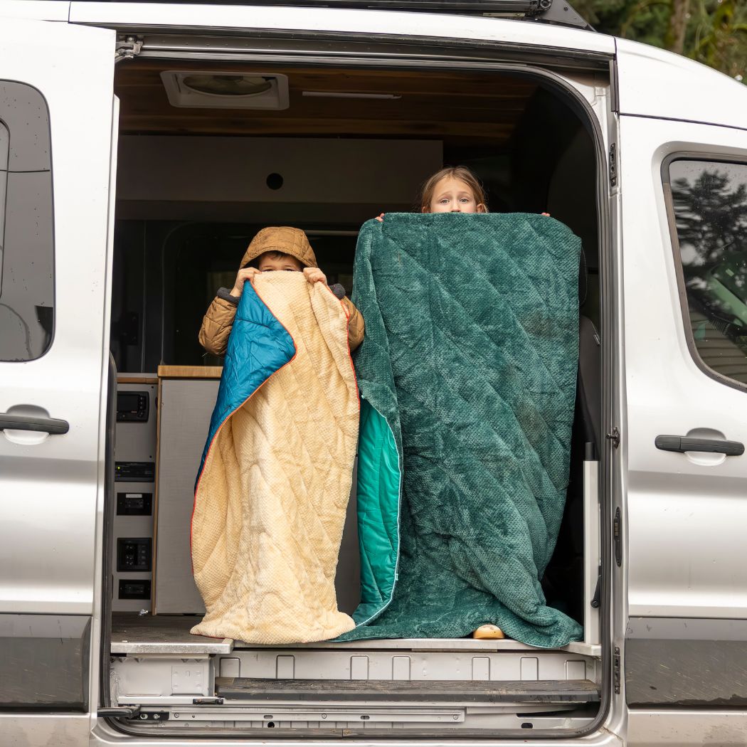 Fleece Puffy Blanket - Puzzled Fig - Image 15