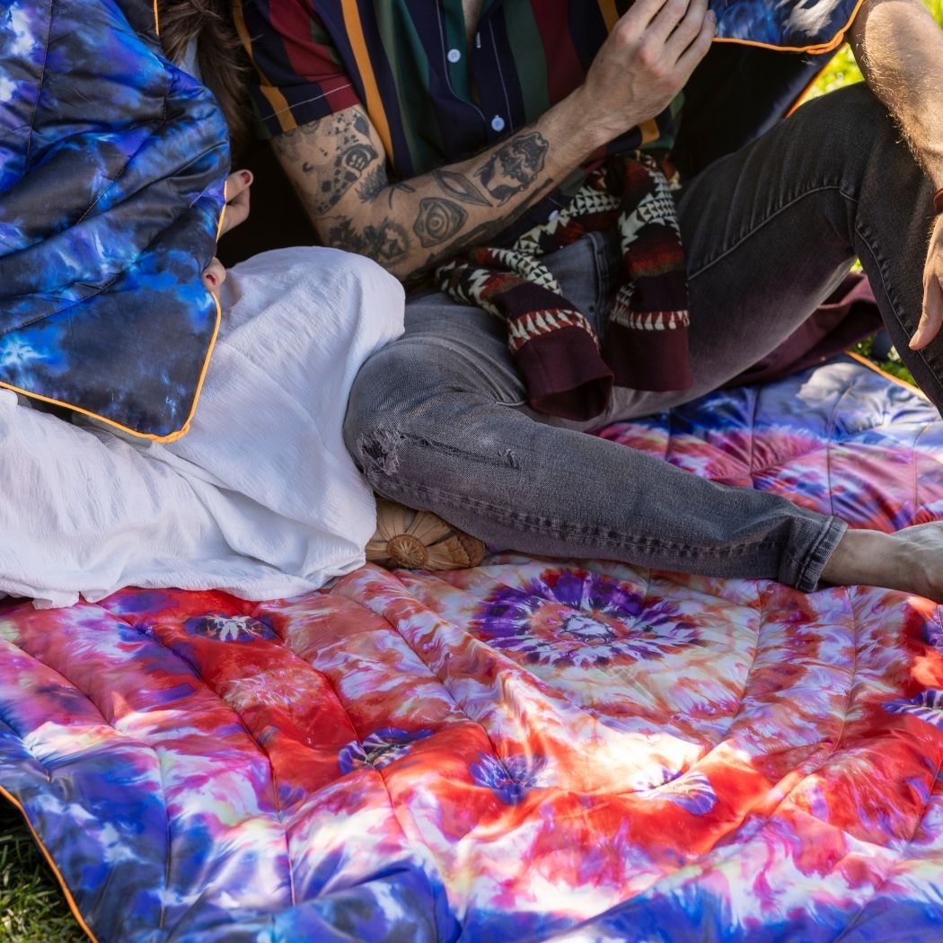 Original Puffy Blanket - Tapestry Tie Dye - Image 14