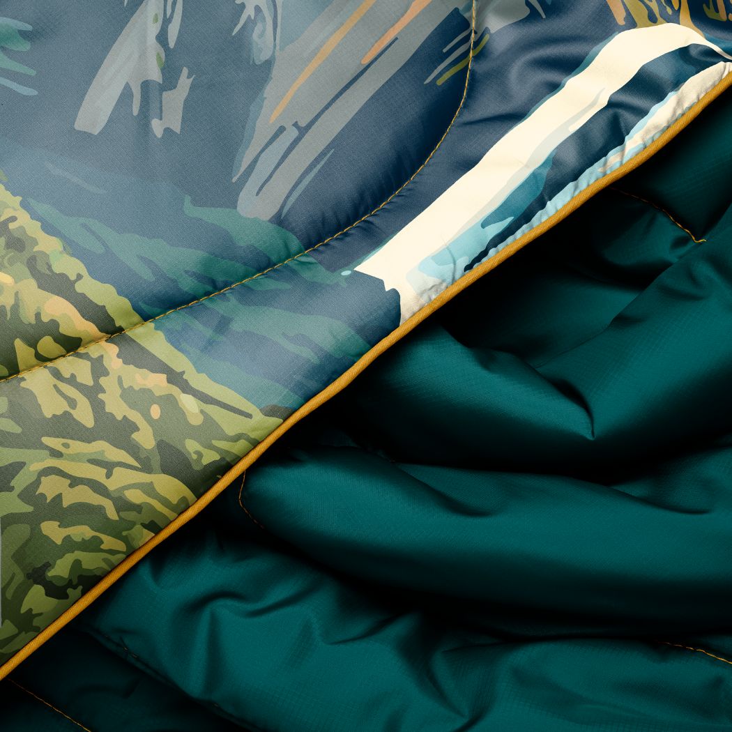 Original Puffy Blanket - Yosemite - Image 5