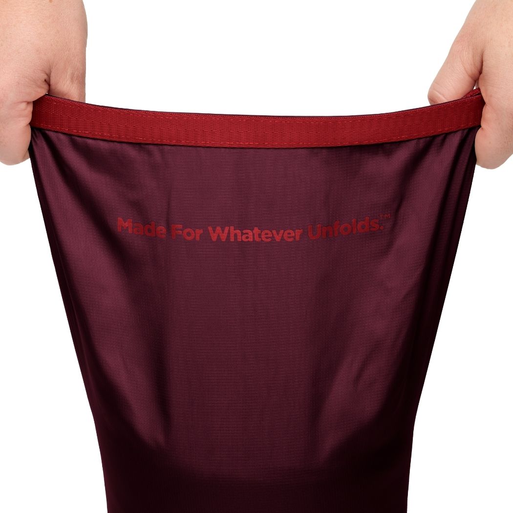 Original Puffy Blanket - Fig Cherry - Image 8