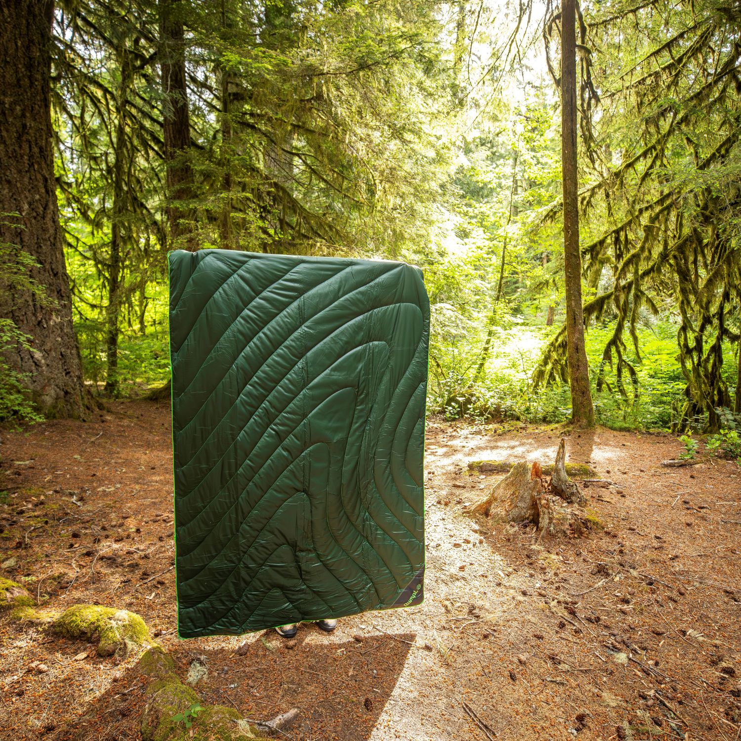 Original Puffy Blanket - Mountain Green - Image 9