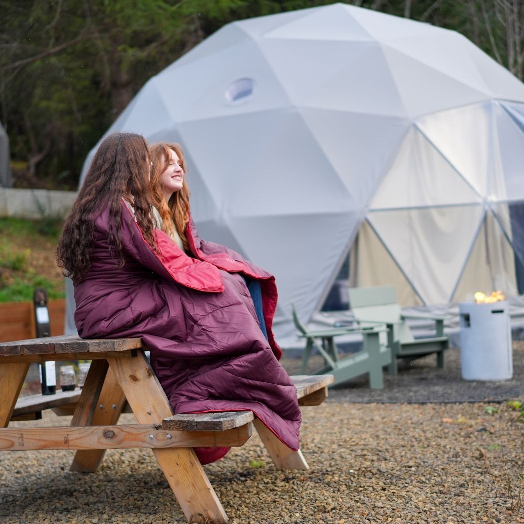 Original Puffy Blanket - Fig Cherry - Image 18