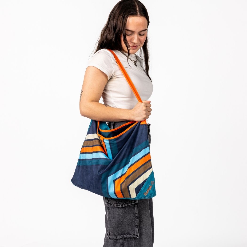 Tech Towel Tote - Midnight Retro Stripes - Image 15