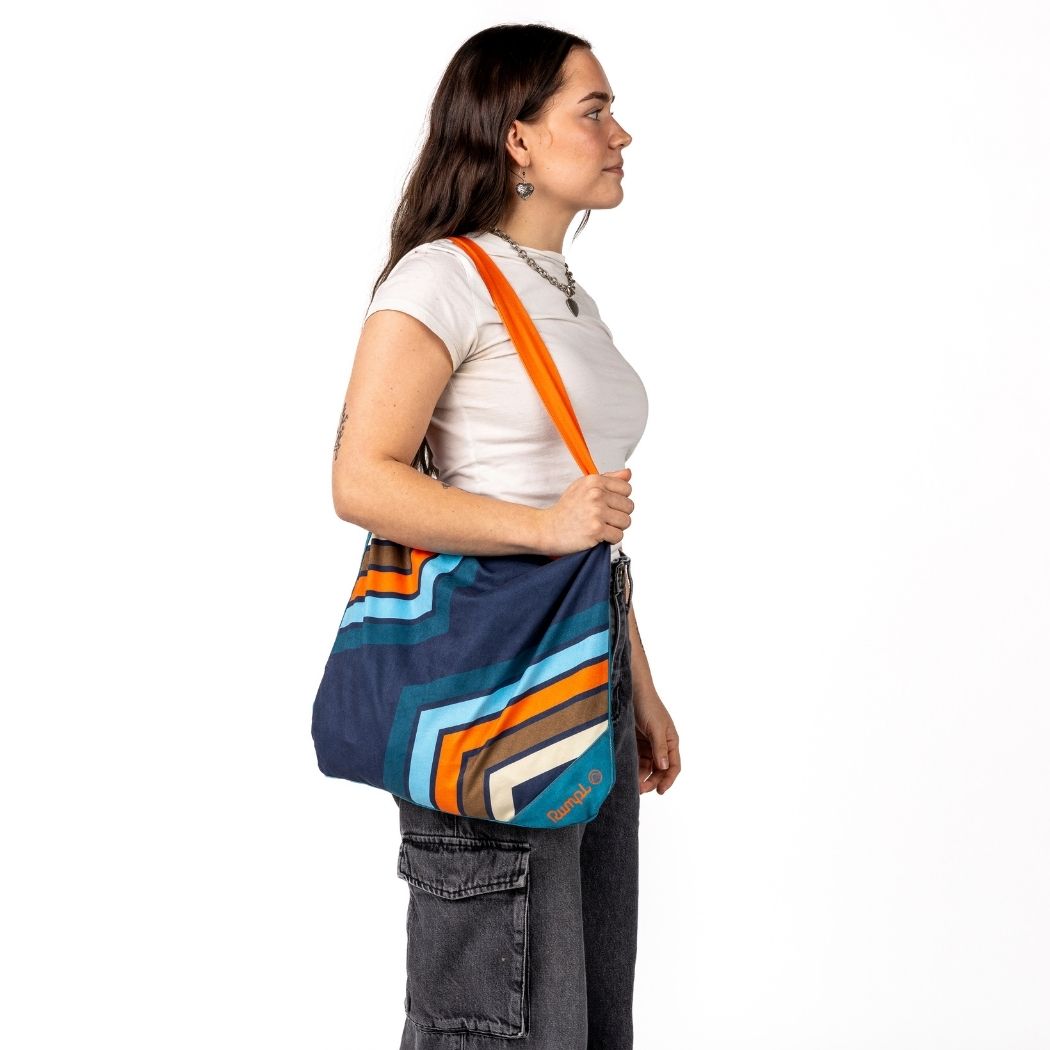 Tech Towel Tote - Midnight Retro Stripes - Image 4